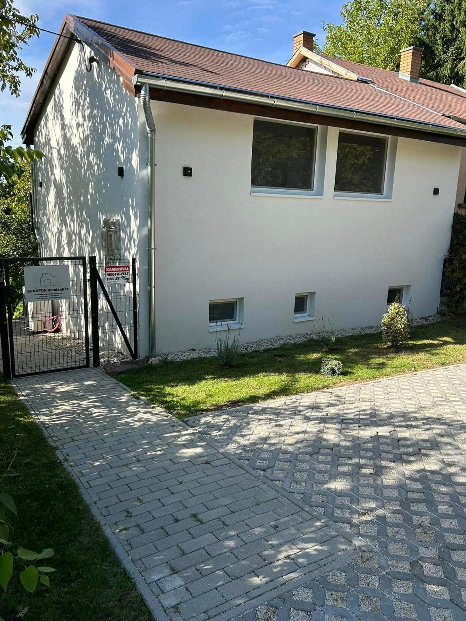 Sun&Fun Vendeghaz Villa Balatonakarattya Luaran gambar
